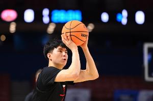 开云官网-夺金可免兵役！媒体人：李贤重和吕俊锡计划参加明年亚运会